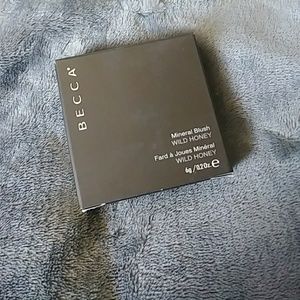 BECCA mineral blush "wild honey"
